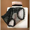 Bragas sexys de encaje para mujer, con un seductor diseño de estampado de leopardo transpirable, un corte que se ajusta a la cadera y una entrepierna de seda calada.. Un artículo popular en Douyin