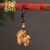 Colgante de caballo auspicioso pintado de ébano, llavero de borla Xizang tejido de caballo del zodiaco Yiming Xianyuan, decoración para bolso