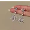 [Temporada de Nieve Romántica] Nuevos Pendientes de Copo de Nieve Modernos y de Alta Gama con un Ambiente de Lujo Ligero, Estilo Suave, Personalidad Única, Pendientes para Mujer