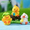 Paisaje en miniatura, linda figurita de animal de pato amarillo, caja sorpresa, decoración para jardinería y paisajismo, accesorios, pequeños adornos para coche o escritorio