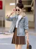 Chaqueta Corta de Mezclilla para Mujer 2025 Primavera y Otoño Nuevo Estilo Moda Petite Holgada Casual Moderna Chaqueta con Capucha Top