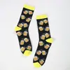 Comercio Electrónico Transfronterizo Rusia Europa América Taza de Cerveza de Dibujos Animados Calcetines hasta la Pantorrilla Unisex Negro Amarillo Casual