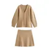 Estilo Europeu e Americano Inverno Nova Moda Conjunto Feminino Simples Casaco de Tricô Ponto Plano Mini Saia de Quadril Saia