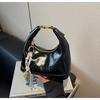 Bolsa de Mão de Luxo Transfronteiriça para Mulheres, Nova Bolsa Transversal de Nicho Primavera/Verão 2026, Bolsa Dumpling Estilo Coreano Vintage