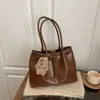 Bolso Casual de Moda para Mujer, Bolso Tote Elegante de Gran Capacidad, Nuevo Modelo Invierno 2025, Bolso de Hombro de Alto Valor para el Viaje Diario de la Mujer