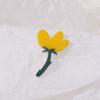 Pequena flor vermelha costurada pequena flor amarela acessórios acrílicos faça você mesmo brincos artesanais touca capa de telefone atacado