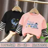 Camiseta Listrada Patchwork de Manga Longa Infantil, Modelo Novo Estiloso e Moderno para Meninos, Algodão Puro, Caimento Solto, Camiseta Base Top para Primavera e Outono