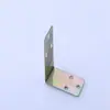 Planchuela de hierro con recubrimiento de color engrosada código de esquina reforzado en ángulo de 90 grados conector de muebles para gabinete de esquina de acero laminado en frío
