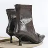 Botas Finas de Salto Agulha Apontadas Incrivelmente Bonitas para Mulheres, Nova Moda Outono/Primavera 2025 Botas de Cano Curto Elegantes Estilo Martin