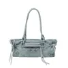 Bolsa Biker Jeans Vintage Desgastada para Mulheres Tendência Cool Garota Popular Bolsa de Ombro Personalidade Rebites Temperamento Bolsa Pequena de Ombro Único Tendência
