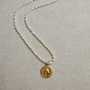 Estilo Sencillo Europeo y Americano Mismo Estilo Popular en Internet Cabeza Roja Diosa de las Monedas Collar de Perlas de Agua Dulce Natural Colgante de Cabeza de Reina