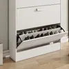 Zapatero ultradelgado de 17 cm para uso doméstico, gabinete moderno y simple de entrada con puerta abatible para pasillos estrechos, zapatero económico, ahorrador de espacio