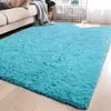 Venta al por mayor del fabricante Alfombra de terciopelo PV de lana de seda engrosada Sala de estar Alfombra de pelo largo para dormitorio junto a la cama Alfombrilla cálida para el suelo Ventaja de precio por cantidad grande