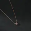 Cadena Elegante para Clavícula con Baño de Oro Real y Circonita Microincrustada para Mujer, Cadena de Cintura Esmaltada con Goteo de Aceite de Diseño Nicho Venta al por Mayor
