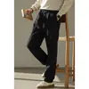 Pantalones Rectos Elásticos de Cintura con Pliegues Simétricos de Dos Botones Estilo Old Money para Hombre, Pantalones Casuales de Caída Ligera para Negocios Primavera 2026