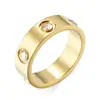 Anel de Cartão V-Gold Moda Anéis de Casal de Aço Titânio Anel de Cartão Sem Diamantes Três Diamantes Estilo Europeu e Americano Personalizado Venda Direta de Fábrica