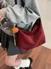 Nueva Moda Estilo Coreano Gran Capacidad Casual Otoño/Invierno 2026 Gamuza Retro Personalidad Viaje al Trabajo Bolso Grande de Hombro Cruzado