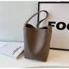 Bolso de Hombro Grande de Moda Más Vendido para Mujer 2026 Nuevo Modelo Bolso Cubo Texturizado de Gran Capacidad para el Trabajo y los Viajes Diarios Bolso Grande de un Solo Hombro