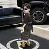 Conjunto de Dos Piezas para Niños: Camiseta Casual de Manga Corta con Cuello Redondo Estilo Americano y Shorts a Cuadros, Verano Holgado y Versátil, Fresco