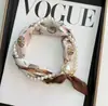 Colar de lenço de seda com pérolas e fecho magnético para mulheres, corrente fina para clavícula de verão, lenço pequeno retrô francês, lenço decorativo para o pescoço