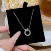 Elegante y Versátil Collar de Perlas Mariposa, Estilo de Nicho de Lujo Ligero, Cadena Dulce y Delicada para la Clavícula para Mujeres