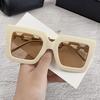 Gafas de sol de moda europeas y americanas con montura grande para mujer, cadena cruzada de alto nivel, venta al por mayor de gafas de sol con cadena, marea de verano 2025 para hombre