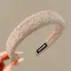 Faixa de cabelo xadrez de cetim para mulheres, faixa de cabelo antiderrapante para outono e inverno, uso diário, faixa de cabelo para lavar o rosto, acessório de cabelo de coroa alta