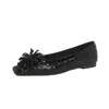 Sapatos Rasos Elegantes Estilo Francês com Bico Quadrado Inspirados na Chanel com Flores de Strass, Novo Modelo de Primavera, Mocassins Versáteis de Boca Rasa para Mulheres