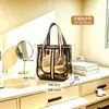 Bolsa de cosméticos de PVC transparente, impermeable, gran capacidad, bolsa de tocador de viaje portátil, disponible en varios tamaños, con un diseño transparente