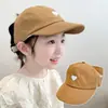 Gorra de Béisbol Abierta para Niñas Amigable con la Cola de Caballo, Gorra de Ala Fina para Niñas Pequeñas, Nueva Gorra de Sol Primavera y Verano 2025 para Niñas