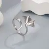 Anillo de Flor de Rosa Plateada para Mujer Plata de Ley S925 Estilo Bosque Dulce Ultra-Fairy Anillo para Dedo Índice de Lujo Ligero Diseño de Nicho Anillo Abierto