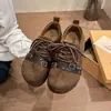 Sapatos Birkenstock feios-bonitos de dedos grandes e sola grossa para mulheres, novo design outono e inverno 2026, mocassins Birkenstock de cadarço com sola macia