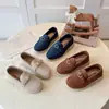 Zapatos de piel para niño para primavera y otoño, zapatos sencillos para niño, mocasines de suela blanda estilo británico 2026 para niño, zapatos de rendimiento para niña