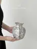 Vaso de Cerâmica Retro Porcelana Azul e Branca Ornamento para Sala de Estar, Jarra de Cerâmica para Arranjo de Flores, Decoração de Luxo Leve, Recipiente para Flores Estilo Chinês Novo, Pequeno