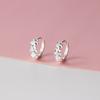 Nalan S925 prata esterlina fresco e doce ins estilo nicho design diamante três flor de pessegueiro fivela de orelha M06224