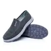 Novos Sapatos de Tecido Velho Pequim Masculinos Primavera e Outono Casuais Sapatos Únicos Sola Macia Antiderrapante Respirável Sapatos de Lona para Meia-idade e Idosos Sapatos de Pai