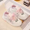 Zapatos para Niña 2026 Primavera y Otoño Nuevos Zapatos Deportivos Infantiles Casuales Versátiles Zapatos Blancos Ligeros Transpirables Tenis para Niña