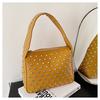 Liu Nail Bolsinha de Ombro Portátil para Axila Novo Estilo Personalidade Indústria Pesada Ursinho Bolsa Fashion Versátil com Textura Grande Capacidade