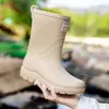 Botas de Lluvia de Moda Transfronterizas de Caña Media para Mujer, Zapatos de Agua Cálidos de Terciopelo Fijo, Zapatos de Goma con Plataforma Versátiles, Zapatos de Cocina Antideslizantes