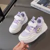 Zapatos de skate para niñas de caña baja para niños medianos y grandes, zapatos blancos 2026 Primavera Nuevos Zapatos deportivos para niñas pequeñas, Zapatos infantiles versátiles