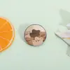 Broches Creativos y Personalizados Europeos y Americanos con Forma de Estrella Dorada de Cinco Puntas, Insignias de Metal para Accesorios de Dibujos Animados Transfronterizos Simples y Originales al por Mayor