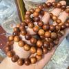 Pulsera de Hilo de Tuyo de Alto Aceite para Estudiantes Hombres y Mujeres Cuentas de Tronco de Madera Cuentas de Material Viejo Jade Mango Pulsera de Sándalo