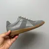 Zapatillas de entrenamiento retro alemanas Magila MM6, zapatillas blancas nuevas para hombre con cordones, puntera redonda, planas, casual, deportivas, zapatillas para pareja