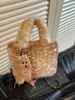 Cross2026 Bolso de Mano de Lujo Nuevo Otoño Bolso de Piel para Mujer Moderno Lindo Felpa Versátil Bolso de Hombro Único Cruzado