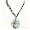 Collar colgante de Bodhisattva Guanyin de loto estilo antiguo popular al por mayor del fabricante, collar de nube auspiciosa de paz