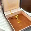 Colar pingente de cabaça de cristal de gelo moderno e simples, corrente para clavícula de borla versátil de luxo leve, cauda de peixe com alta retenção de cor