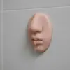Dispensador de jabón de pared con forma de nariz realista