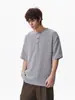 Camiseta Vintage Estilo Old Money com Botões e Gola Redonda para Homens e Mulheres, Top Texturizado Tendência de Verão com Manga Curta, Solto Casual Meia Manga