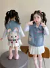 Chaleco de Mezclilla para Niñas Primavera y Otoño 2026 Nueva Moda Abrigo de Otoño Chaleco Infantil Bebé Elegante Abrigo de Otoño