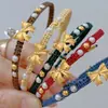 Pulseira Artesanal Ajustável Recomendada com Acessórios de Laço para Mulheres - a Princesa Fugitiva